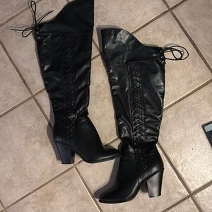 Thigh high boots 9W